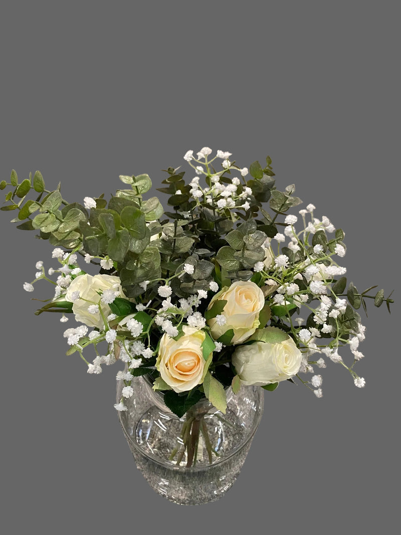 Buket med hvid roser Højde Ca. 45 Cm.