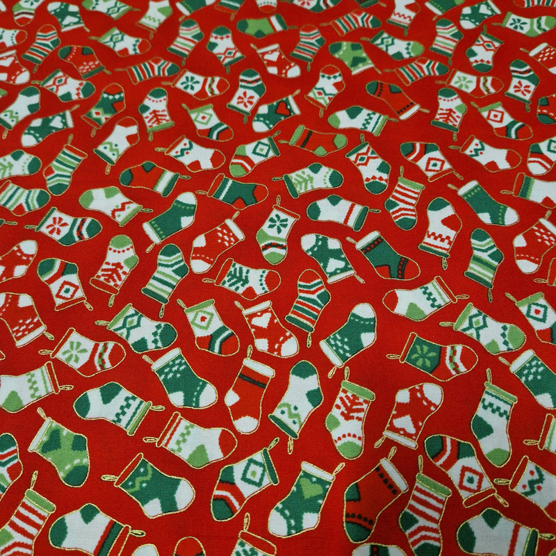 Robert Kaufman - Patchworkstof Holiday Charms Crimson - 21621-91